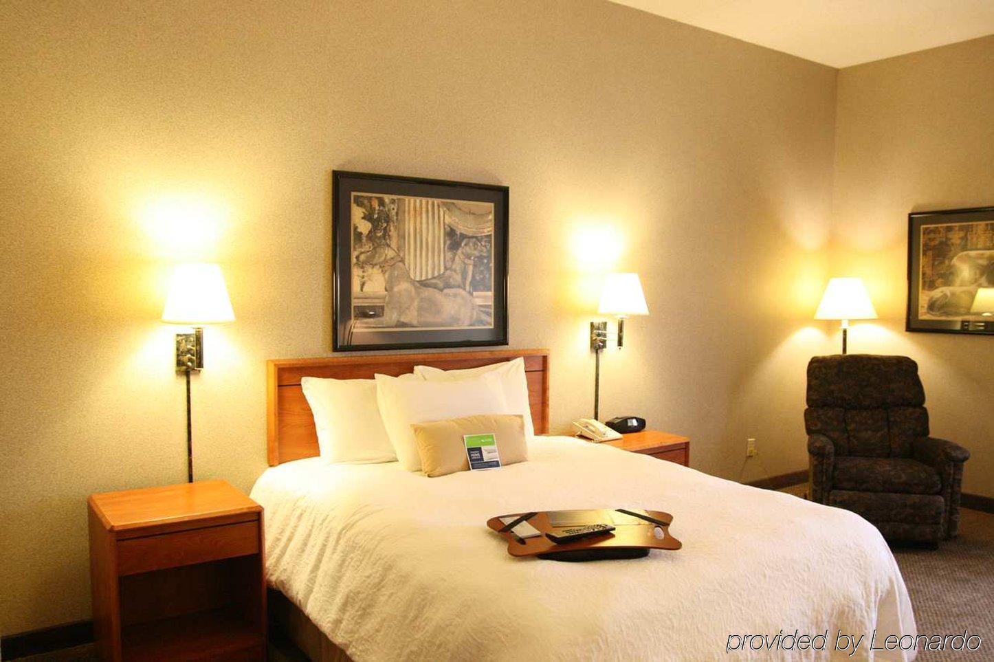 Hampton Inn Columbus/Taylorsville Edinburgh Room photo